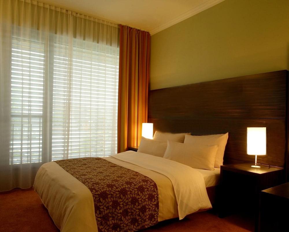 Hotel Central Regensburg Citycentre, Sure Hotel Collection By Best Western Exterior photo