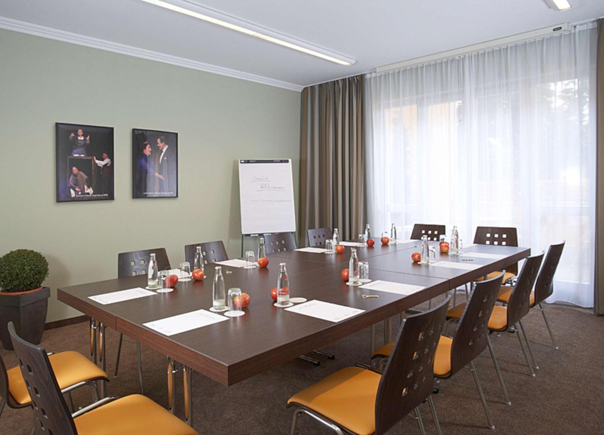 Hotel Central Regensburg Citycentre, Sure Hotel Collection By Best Western Facilities photo