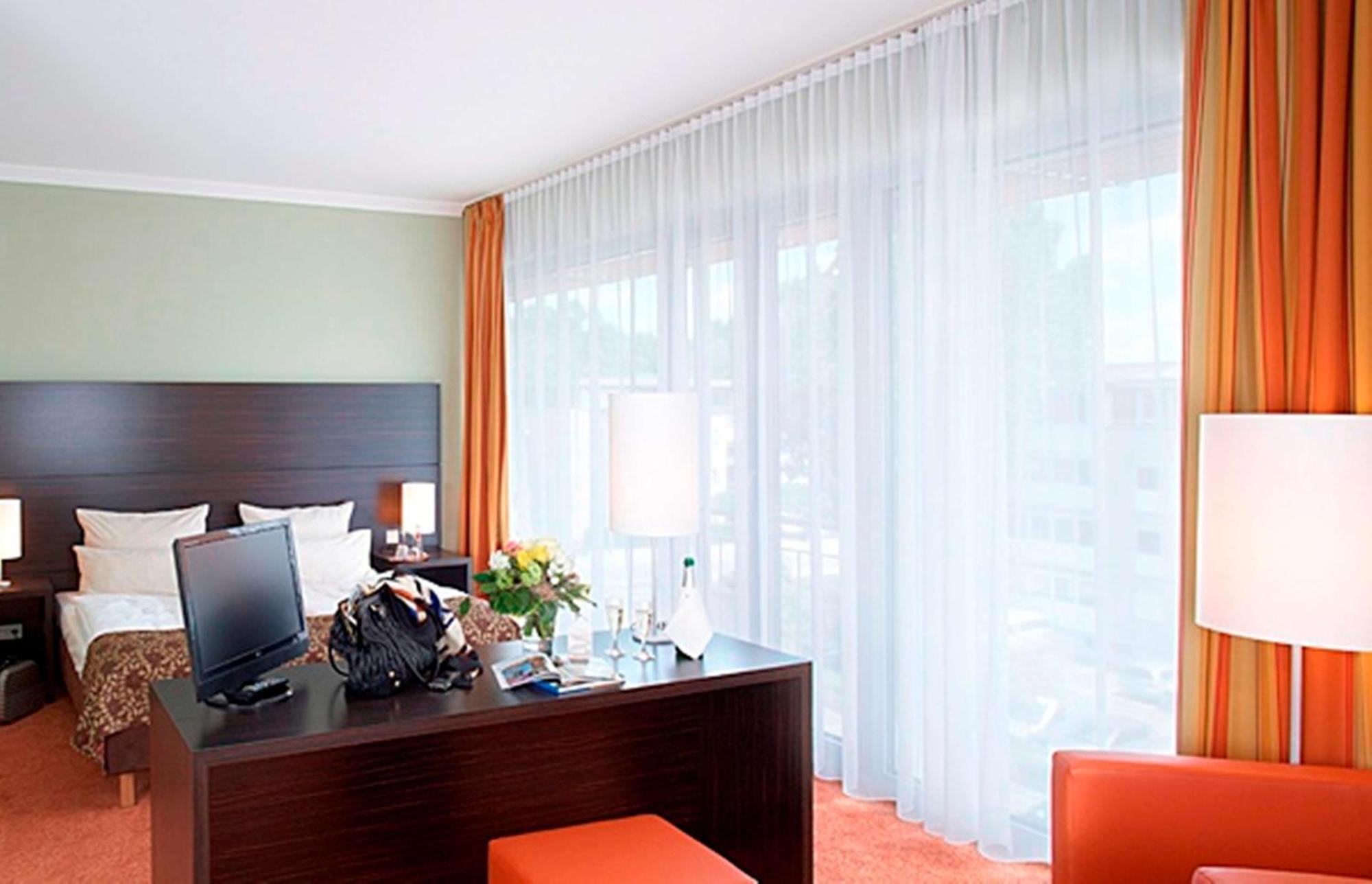 Hotel Central Regensburg Citycentre, Sure Hotel Collection By Best Western Exterior photo