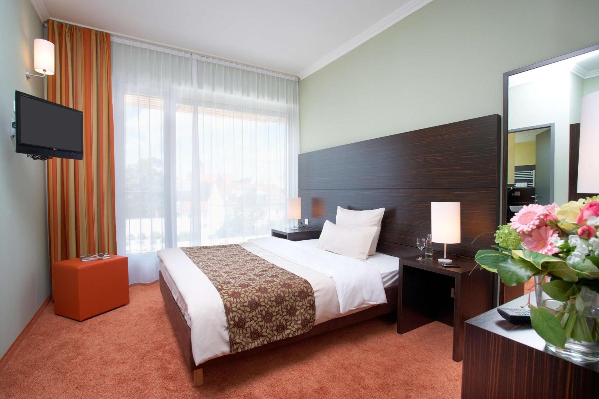 Hotel Central Regensburg Citycentre, Sure Hotel Collection By Best Western Exterior photo