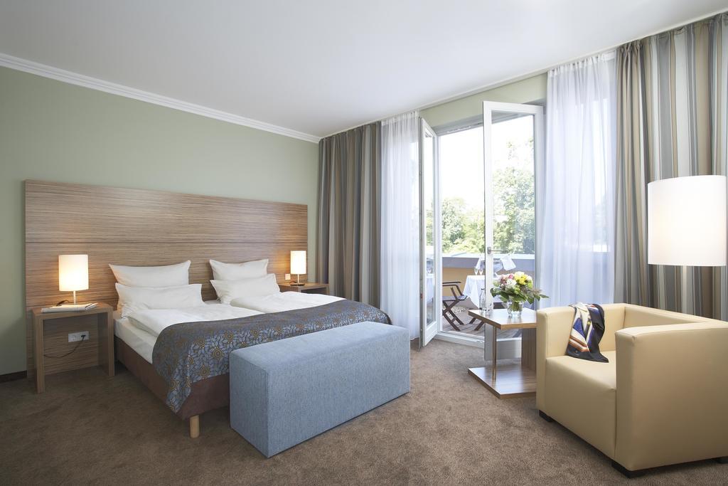 Hotel Central Regensburg Citycentre, Sure Hotel Collection By Best Western Room photo
