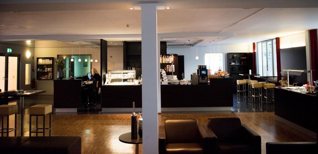 Hotel Central Regensburg Citycentre, Sure Hotel Collection By Best Western Exterior photo