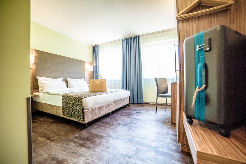 Hotel Central Regensburg Citycentre, Sure Hotel Collection By Best Western Exterior photo